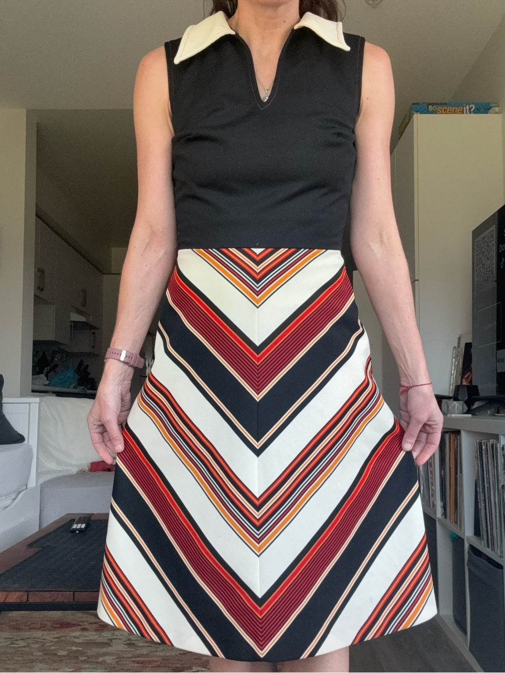 Beautiful Vintage Sleeveless Chevron-Striped A-Line Dress in Black and Red